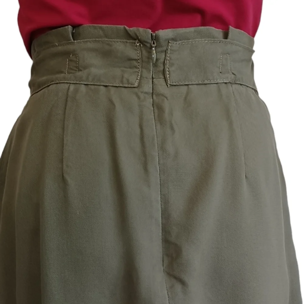 a loves a Skirt - Size 2